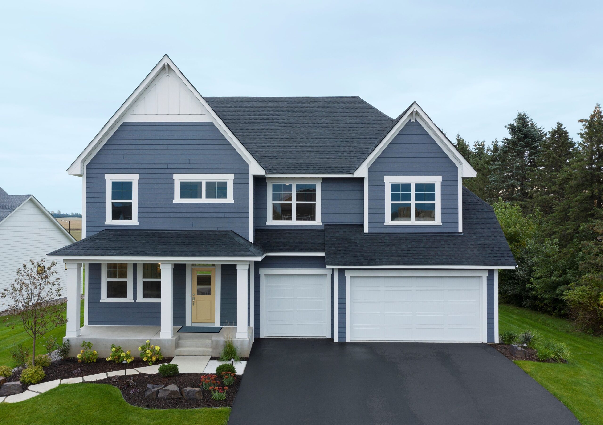 Residential home in Thornton, Colorado with newly installed LP® SmartSide® wood composite siding
