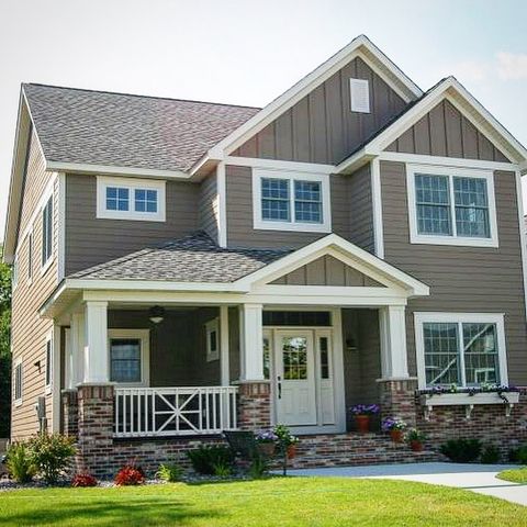 Home in Castle Rock, CO with professionally installed James Hardie siding