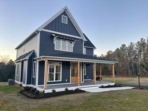 Louisville, Colorado home with James Hardie fiber cement siding