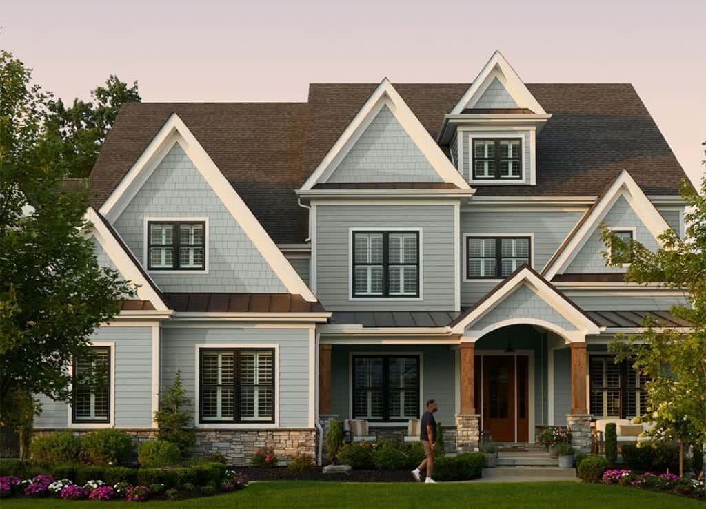 James Hardie siding installation on home in Castle Rock Colorado